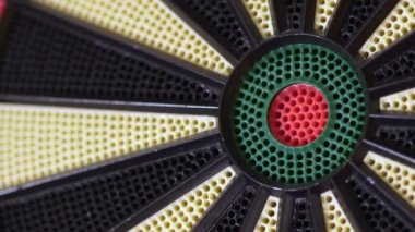 Oyun tahtası üzerinde Dart atma