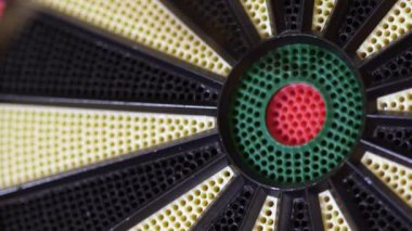 Oyun tahtası üzerinde Dart atma