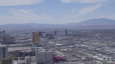 Las Vegas strip üzerinde aşağı bakıyor