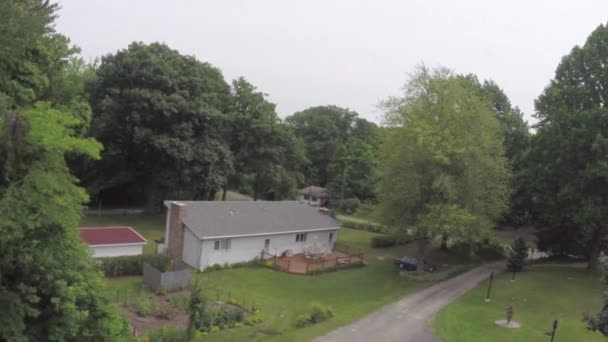 Casas residenciales desde arriba vista aérea — Vídeo de stock