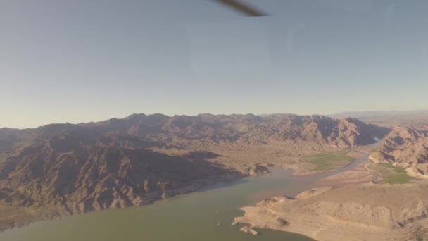 Vista aérea volando sobre el Gran Cañón — Vídeos de Stock