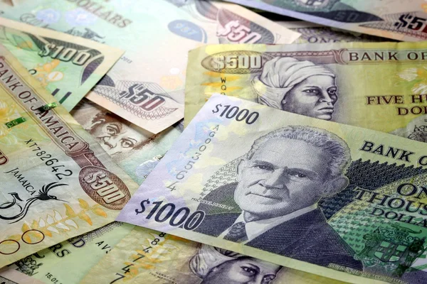 Jamaika para - banka ve ekonomik istikrar