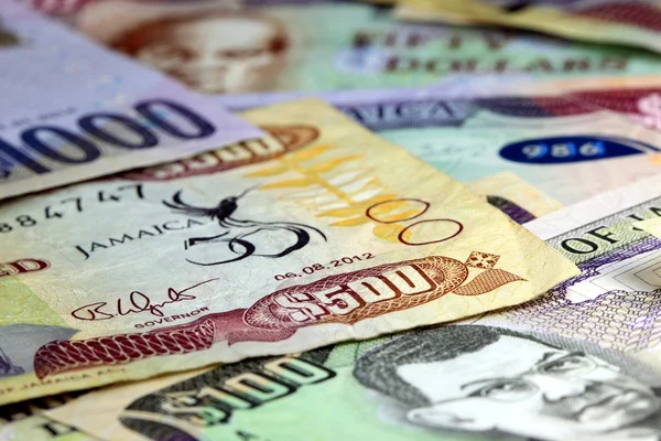 Jamaika para - banka ve ekonomik istikrar