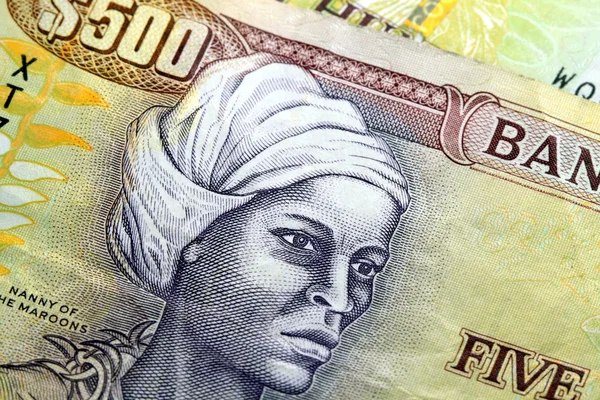 Jamaika para - banka ve ekonomik istikrar