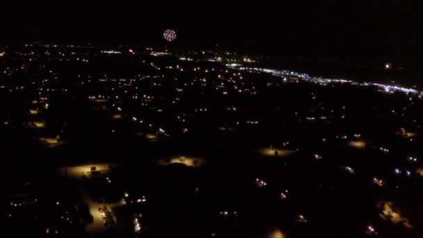 Fogos de artifício vistos do céu com câmera gopro e drone — Vídeo de Stock