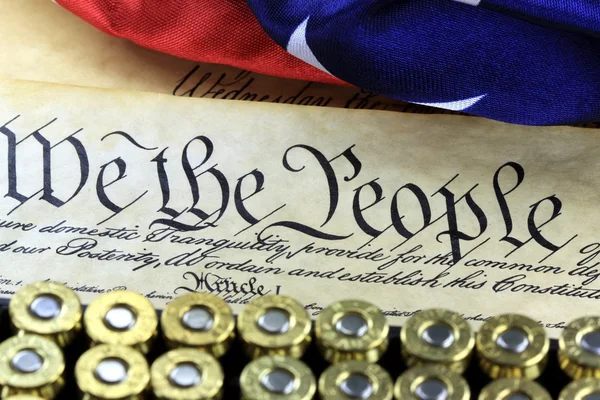 Ammunition on US Constitution - The Right to Bear Arms — Stock Photo, Image