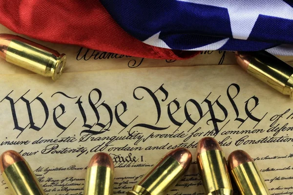 Ammunition on US Constitution - The Right to Bear Arms — Stock Photo, Image