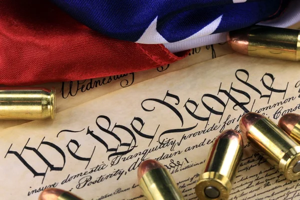 Ammunition on US Constitution - The Right to Bear Arms — Stock Photo, Image