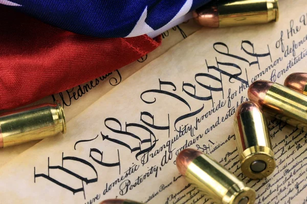 Ammunition on US Constitution - The Right to Bear Arms — Stock Photo, Image