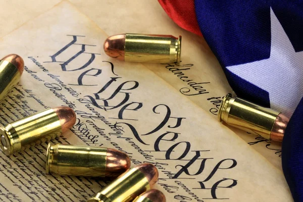 Ammunition on US Constitution - The Right to Bear Arms — Stock Photo, Image