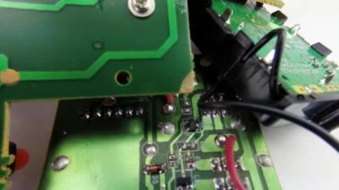 Yeşil devre kartı - Mikroelektronik bileşenleri