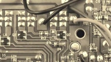 Yeşil devre kartı - Mikroelektronik bileşenleri