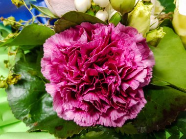 Çiçekli gelin buketi.