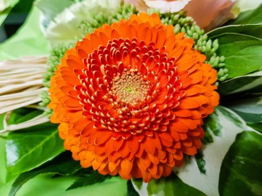 Çiçekli gelin buketi.