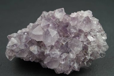 Yarı değerli taşlar.