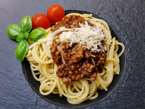 Espaguete Bolonhesa Com Molho Tomate — Fotografia de Stock