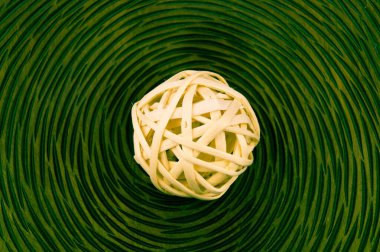 Dekorasyon için tahta hasır toplar