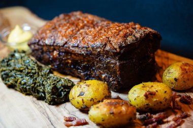 Pork Royal ve kıvırcık lahana