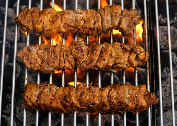 Kryddiga Kycklingtrumpinnar Och Annat Kött Grillen — Stockfoto