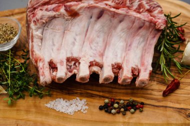 Kızarmış Fransız ızgarası. Izgara için Iberico carree.