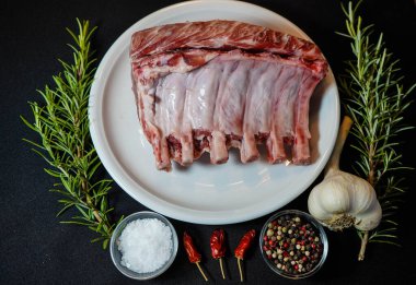 Kızarmış Fransız ızgarası. Izgara için Iberico carree.