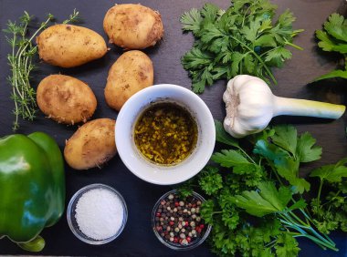 İspanyol tapas papas arrugadas with mojo