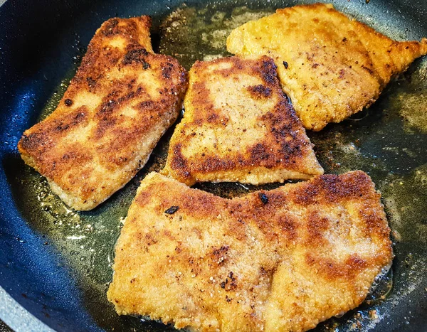 ekmek arası hindi göğsü kuşkonmaz