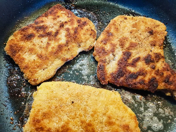 ekmek arası hindi göğsü kuşkonmaz