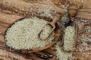 Olivewood 'da susam tohumları