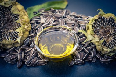 Taze ayçiçeği çekirdeği yığını