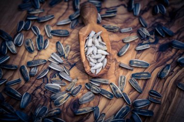 Taze ayçiçeği çekirdeği yığını