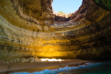 Algarve Portekiz kıyı şeridi