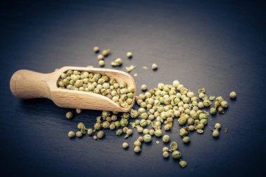 Bir yığın karabiber.