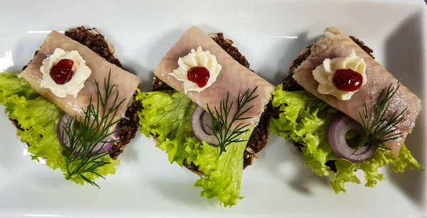 Canapés Poisson Fumé Salade — Photo