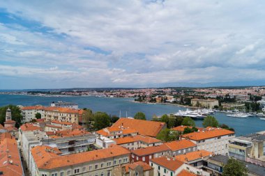 Sv.Stosije katedrali açısından Hırvatça Zadar