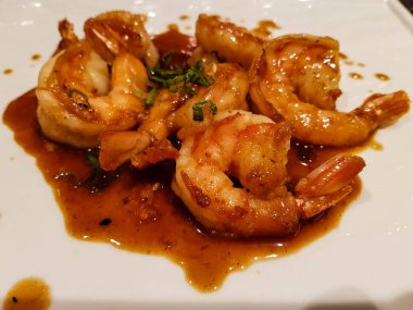 Soya soslu dev kaplan karidesleri