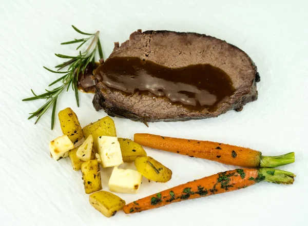 Biberiye patatesli biftek omzu.