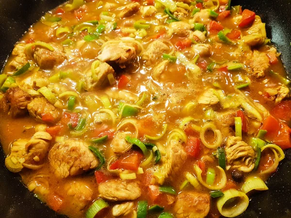 Pikantes Hühnercurry Mit Gemüse — Stockfoto