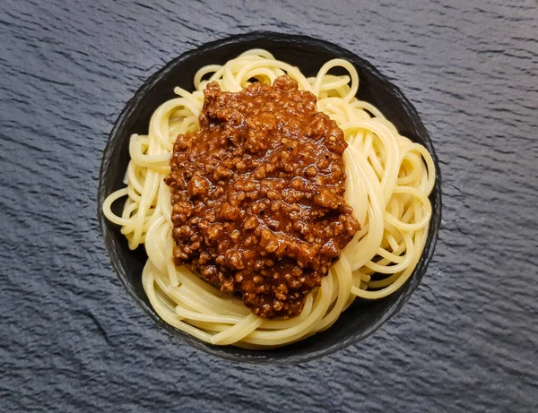 Spaghetti Alla Bolognese Con Sugo Pomodoro — Foto Stock