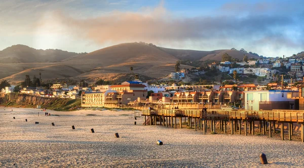 Pôr do sol no cais da praia do Pismo — Fotografia de Stock