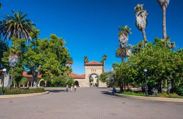 De Campus van de Universiteit van Stanford in Palo Alto, Californië — Stockfoto