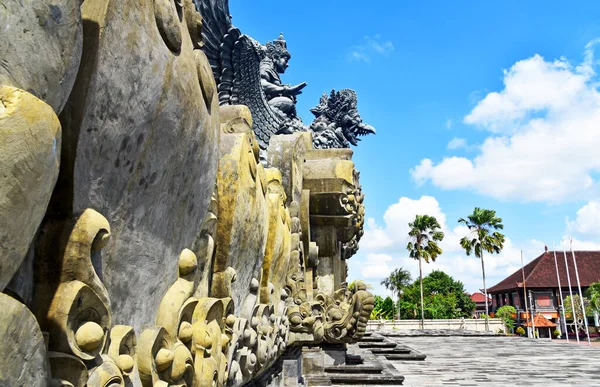 Табанан Бали Индонезия Июль Июля 2021 Года Статуя Гаруды Висну — стоковое фото