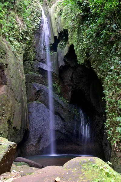 Kleiner Wasserfall Von Pengempu Der Tabanan Regentschaft Von Bali Indonesien — Stockfoto