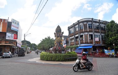 BALI, İNDONEZYA-27 Temmuz 2021: Gündüz vakti Bali Endonezya 'da Tabanan kenti.