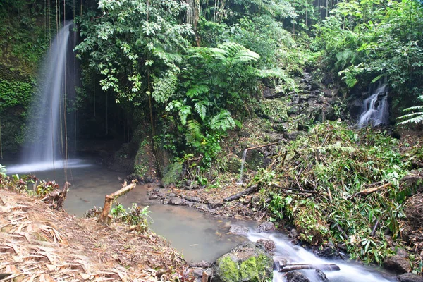 Pequena Cachoeira Kincir Aldeia Babahan Regência Tabanan Bali Indonésia Com — Fotografia de Stock