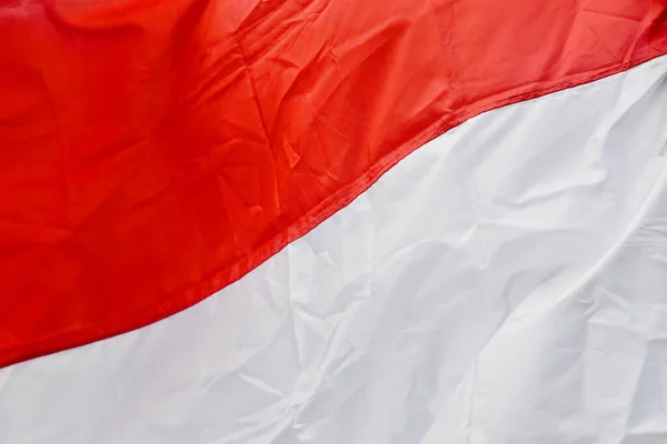 インドネシア国旗 赤と白 ベンデラ プーチ インドネシア独立記念日 空に対する — ストック写真