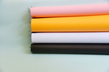 Renkli arkaplan kağıdı renk arkaplanında izole