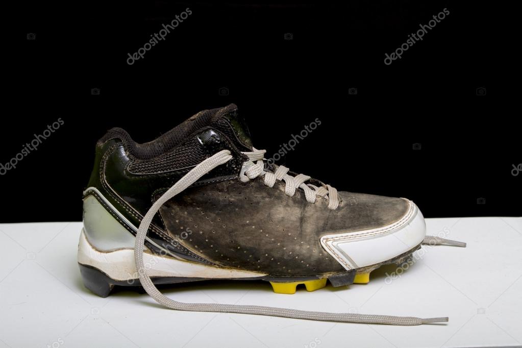 used baseball cleats