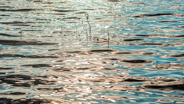 Background of the sun reflecting water surface — Stock Photo, Image