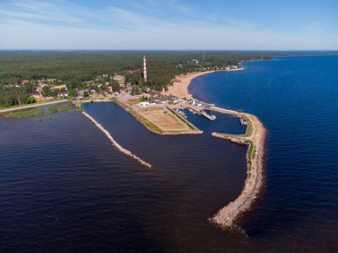 Shepelevsky deniz feneri Ladoga Gölü 'nün batı kıyısında bir deniz feneri.